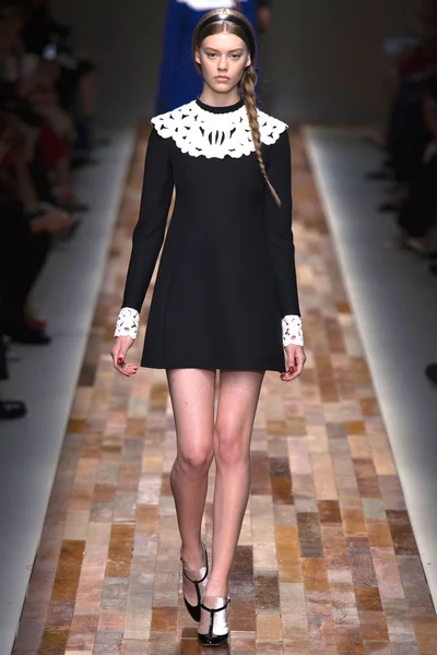 Look 2